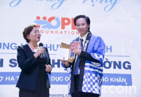 Hoạt động từ thiện